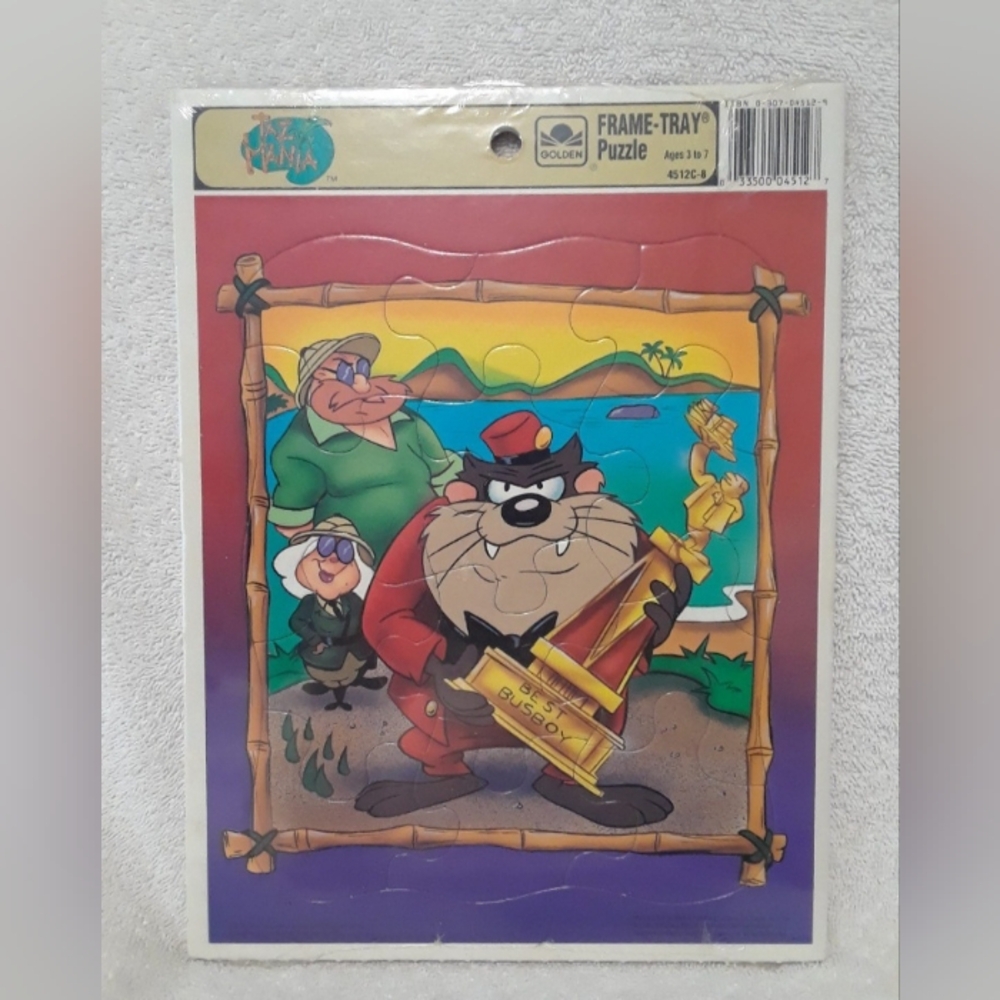 Vintage Looney tunes busboy frame tray puzzle